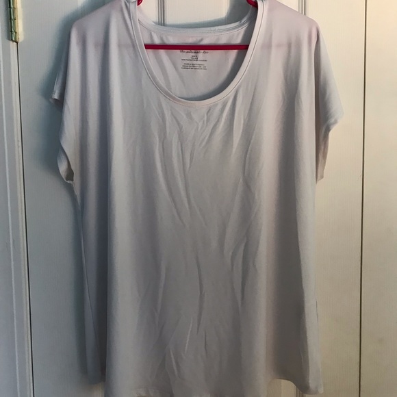 Chico's Tops - Chico’s White Polyester Shirt Sleeved Shirt Chico's Tops - Chico’s White Polyester Shirt Sleeved Shirt